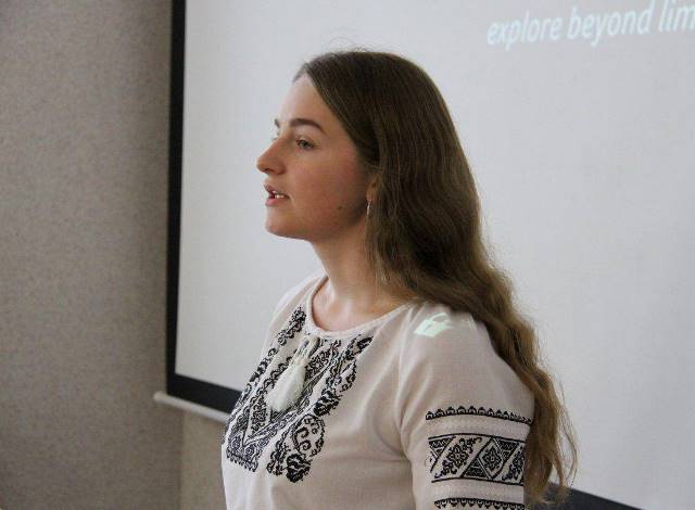 Поезія - це справді неповторність...